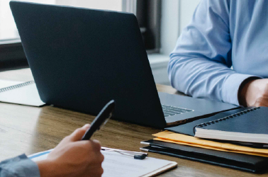 Bien choisir son notaire pour une succession : les points essentiels